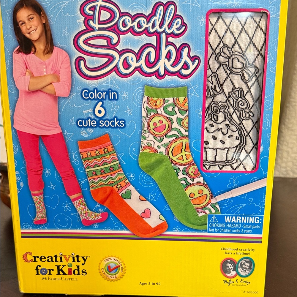 Creativity for Kids Doodle Socks Set